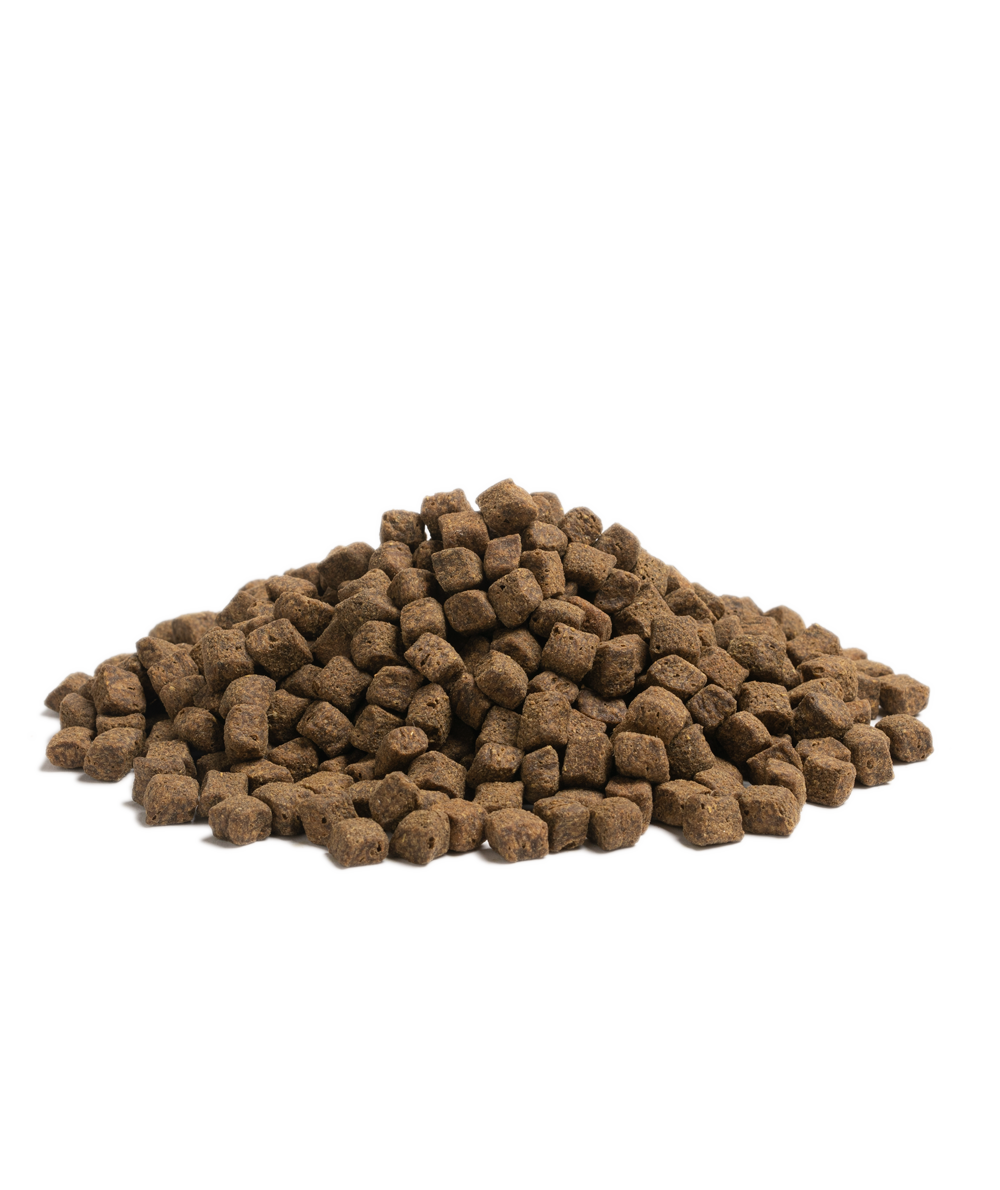 1063-4_OLDER_Packshot_Kibbles-3-KG_web_no-background.png